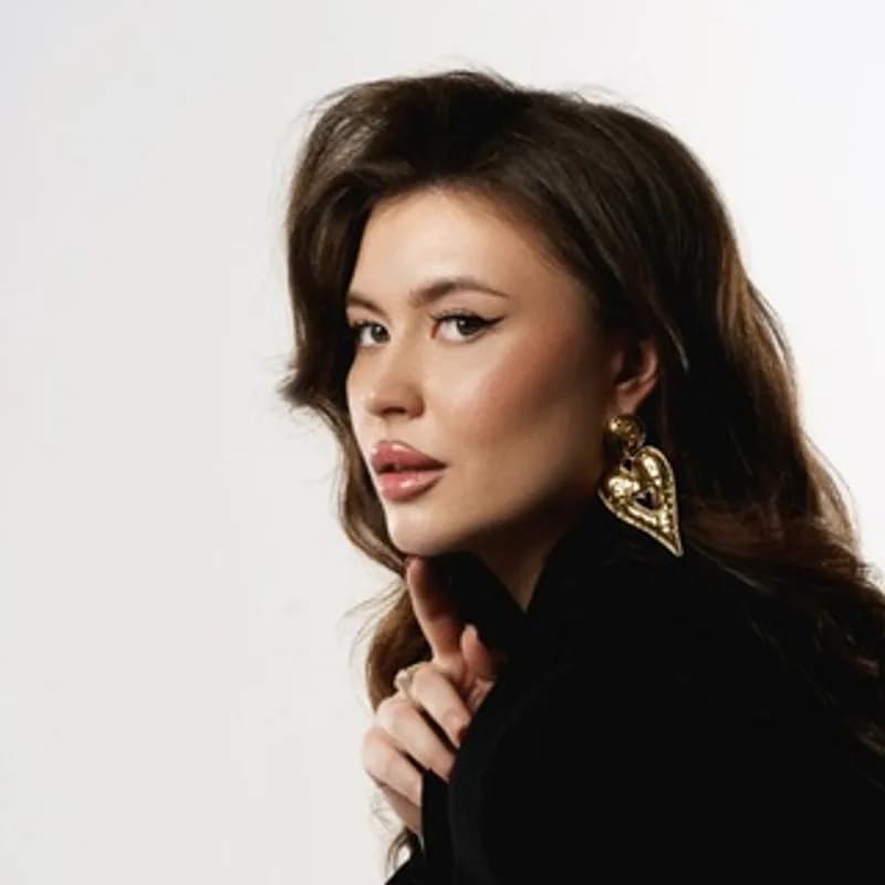 Алина Пономарева